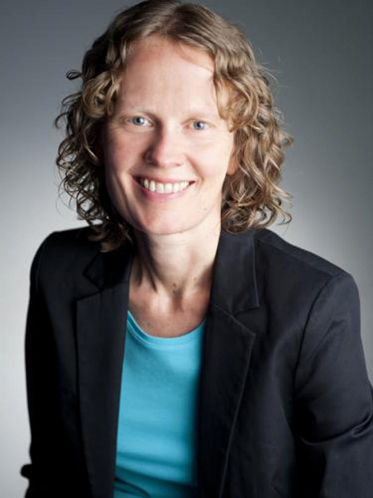 Dr. Sandra Boltz ist Lehrerin und als Dozentin in der universitären Lehrerausbildung und Weiterbildung tätig. Die Autorin und psychologische Beraterin hat das Programm ICare entwickelt und damit bereits dem Glück von vielen Lesern auf die Sprünge geholfen.