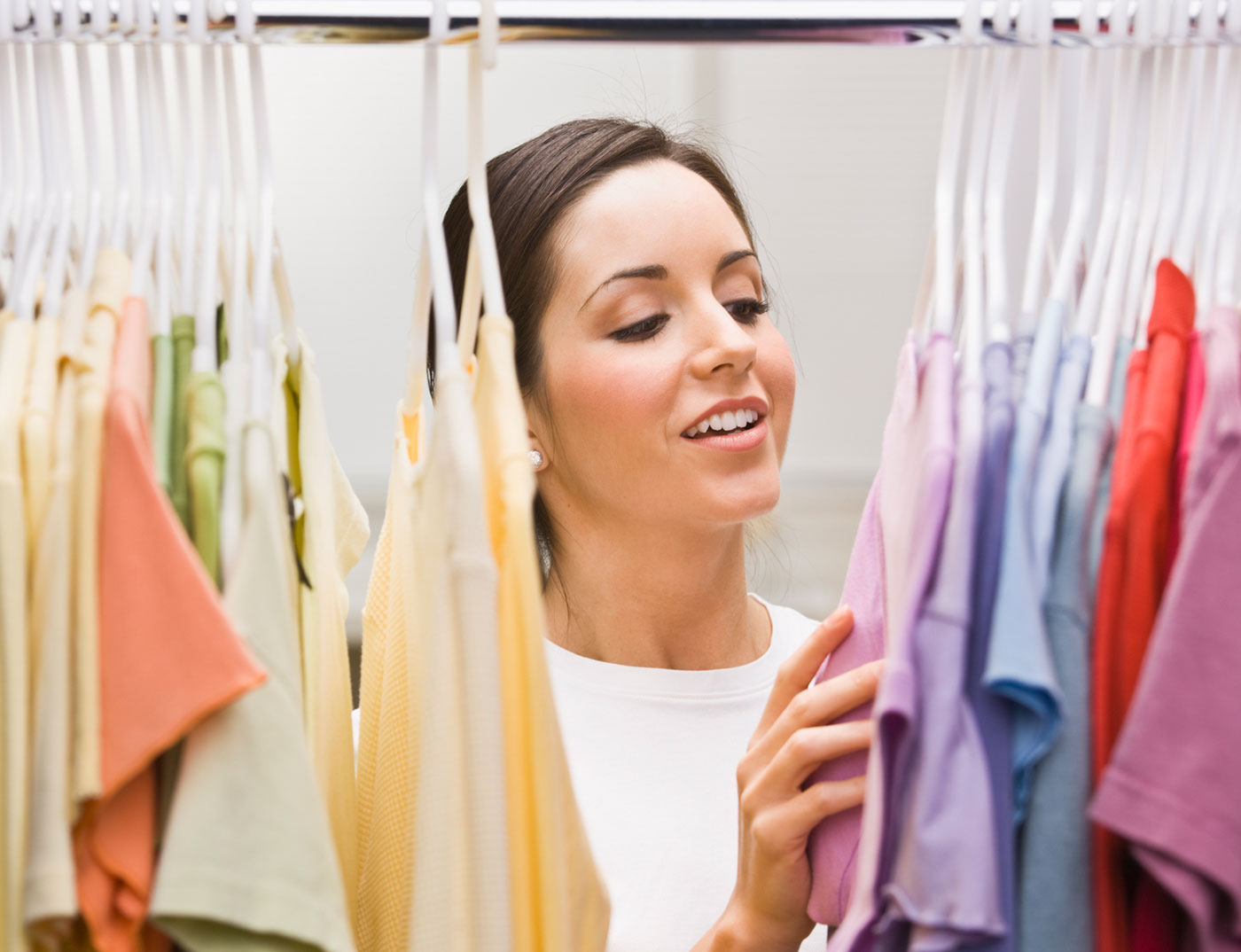 Tipps zum Sparen beim Kleidungskauf: Für wenig Geld immer gut angezogen
