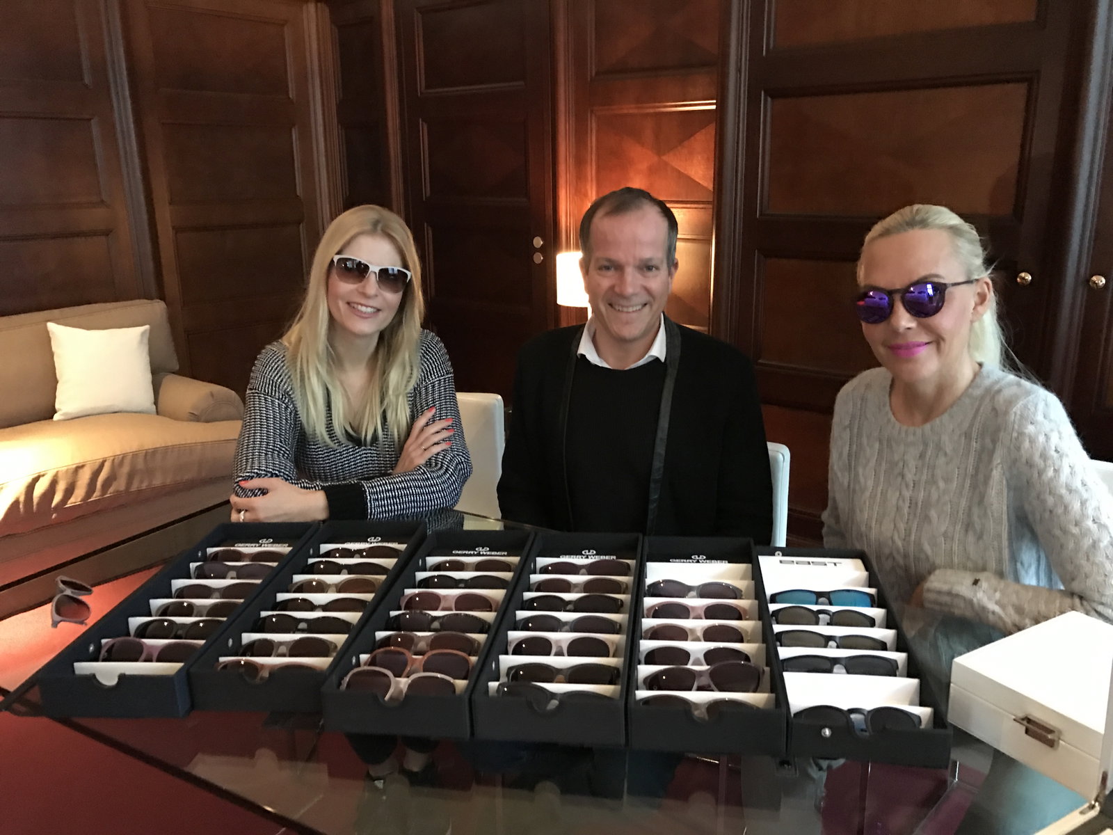 Sonnenbrillen-Trends 2017: Die Berlin Blonds machen den Check