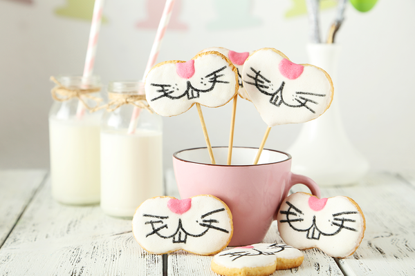 Süße Hasenschnuten: Schnelle Mürbeteigplätzchen für Ostern
