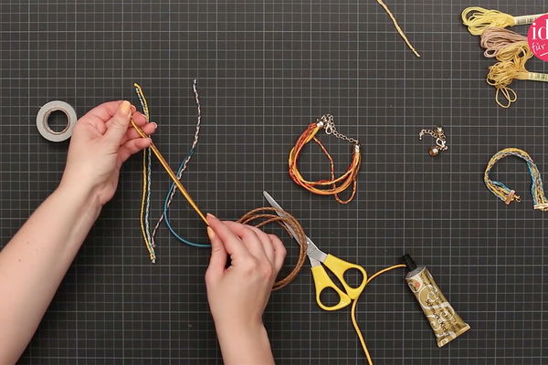 Instrukcje DIY: Zaprojektuj bransoletkę