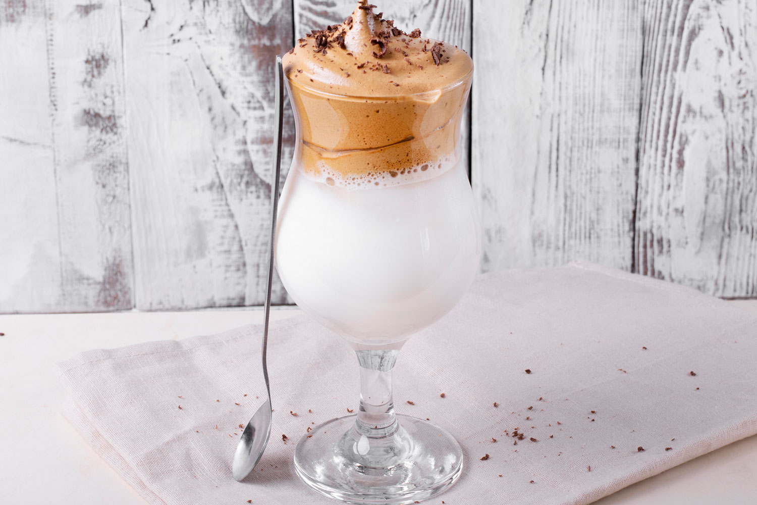 Dalgona Coffee? Jetzt kommt Dalgona Martini!