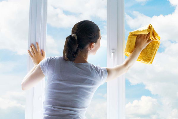 Fenster putzen mit Essig