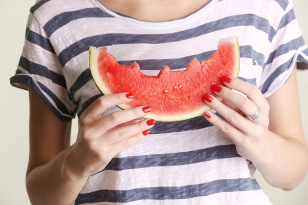 3 Gründe, warum Sie am Abend kein Obst essen sollten