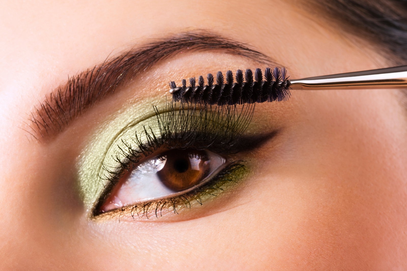 Augen-Make-up step by step: Grüner Glamour