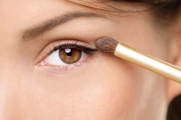 In 3 Schritten ausdrucksstarke Augen schminken